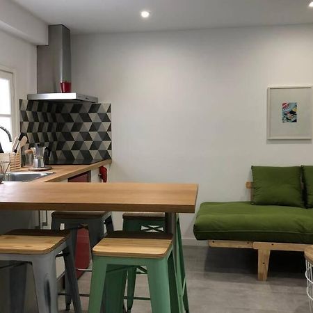 M3 Terrace. Cool Apartment 15 Min Center By Metro 埃斯普卢加·德·隆布雷格 外观 照片