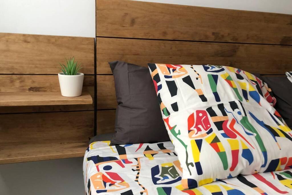 M3 Terrace. Cool Apartment 15 Min Center By Metro 埃斯普卢加·德·隆布雷格 外观 照片