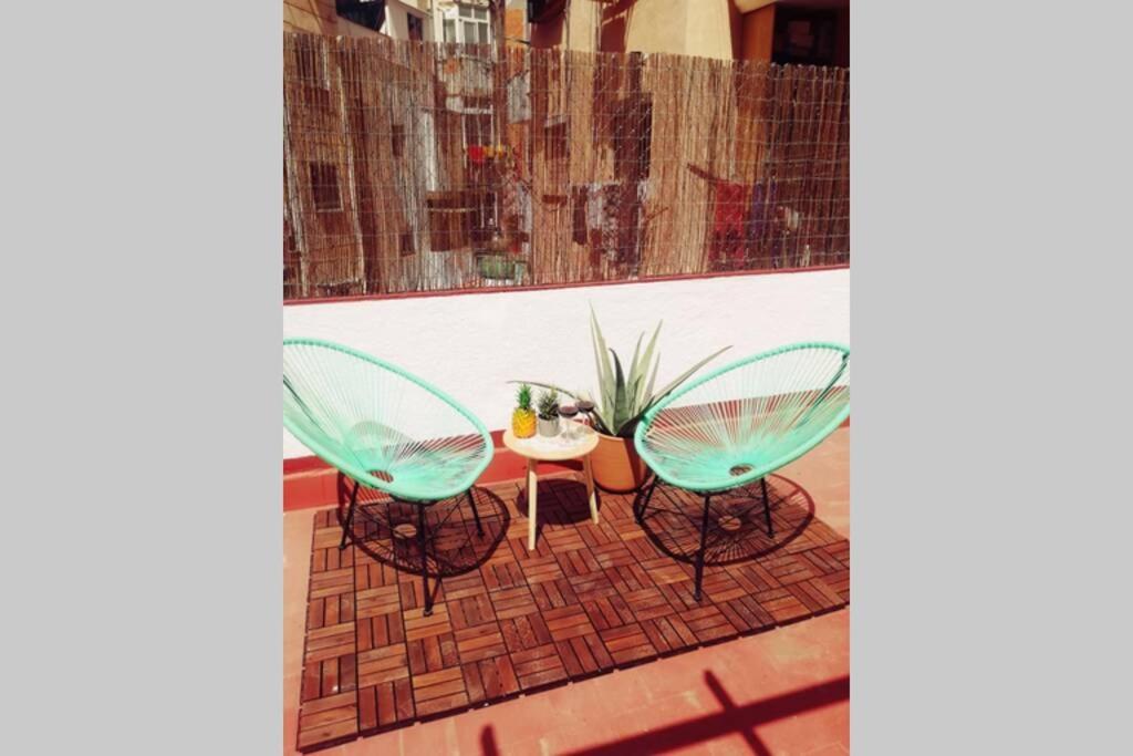 M3 Terrace. Cool Apartment 15 Min Center By Metro 埃斯普卢加·德·隆布雷格 外观 照片