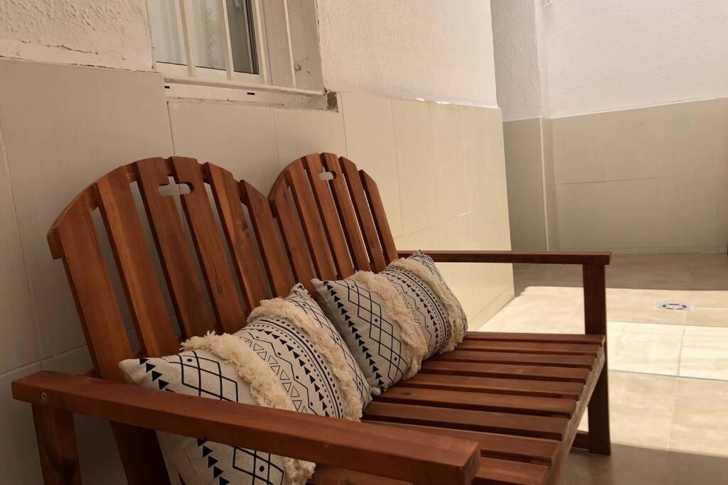 M3 Terrace. Cool Apartment 15 Min Center By Metro 埃斯普卢加·德·隆布雷格 外观 照片